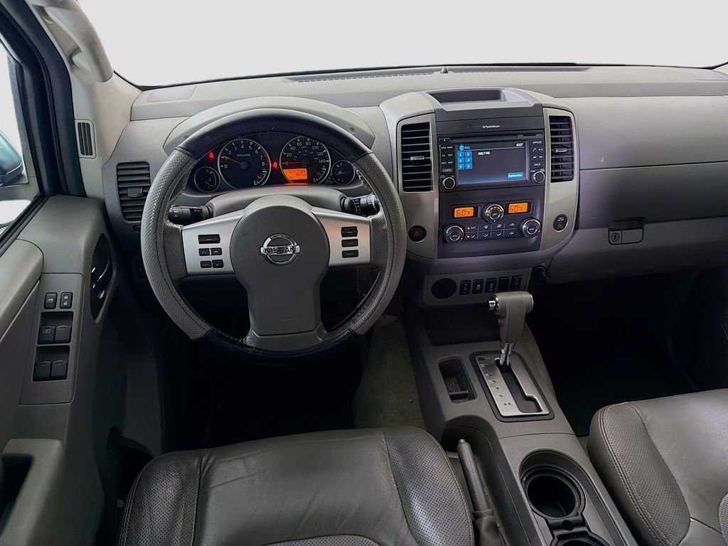 Used 2015 Nissan Frontier SL image 25