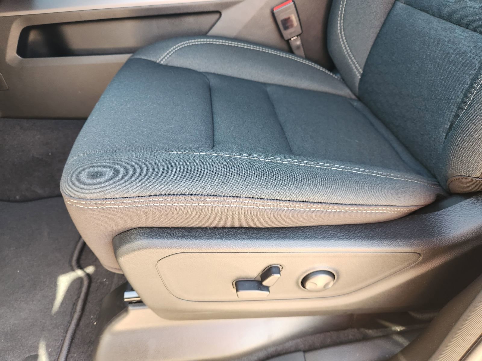 New 2026 RAM 1500 4x4 Crew Cab image 20