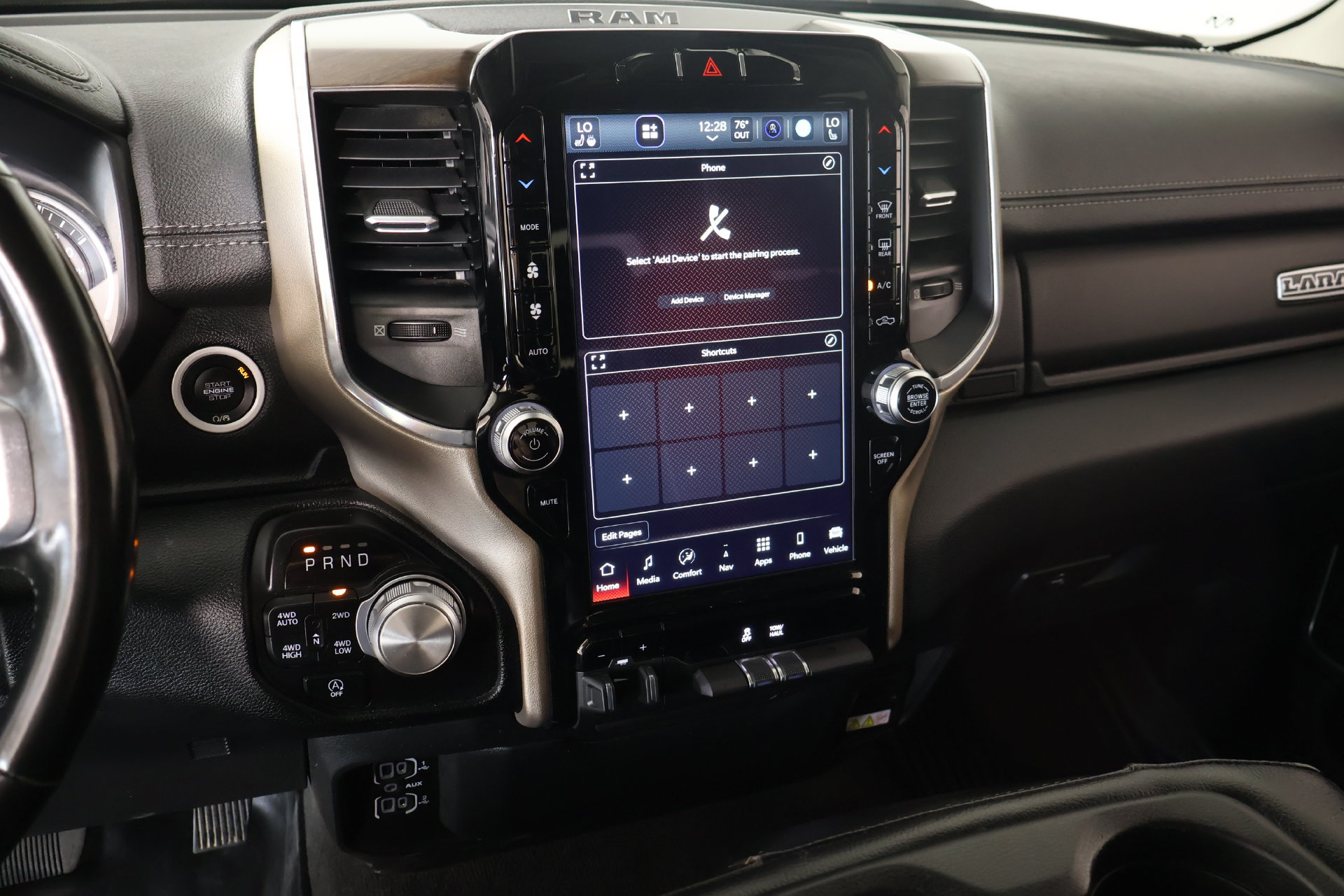 Used 2022 RAM 1500 Laramie AWD/4WD image 5