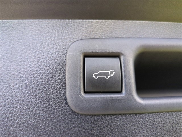 Used 2022 Toyota Highlander XLE image 8