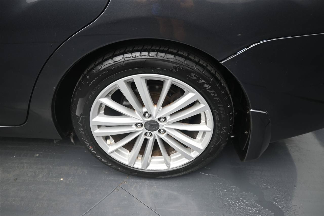 Used 2013 Subaru Impreza 2.0i Limited AWD/4WD image 17