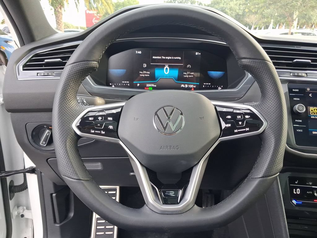 Certified 2024 Volkswagen Tiguan SE R-Line FWD image 18