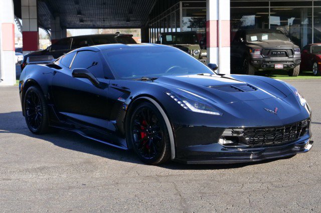 Used 2016 Chevrolet Corvette Z06 w/ 3LZ Preferred Equipment Group image 4