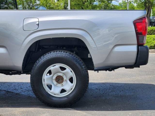 Used 2020 Toyota Tacoma SR AWD/4WD image 4