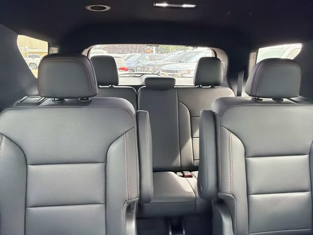 Used 2026 Chevrolet Traverse Z71 w/ Enhanced Driving Package AWD/4WD image 12