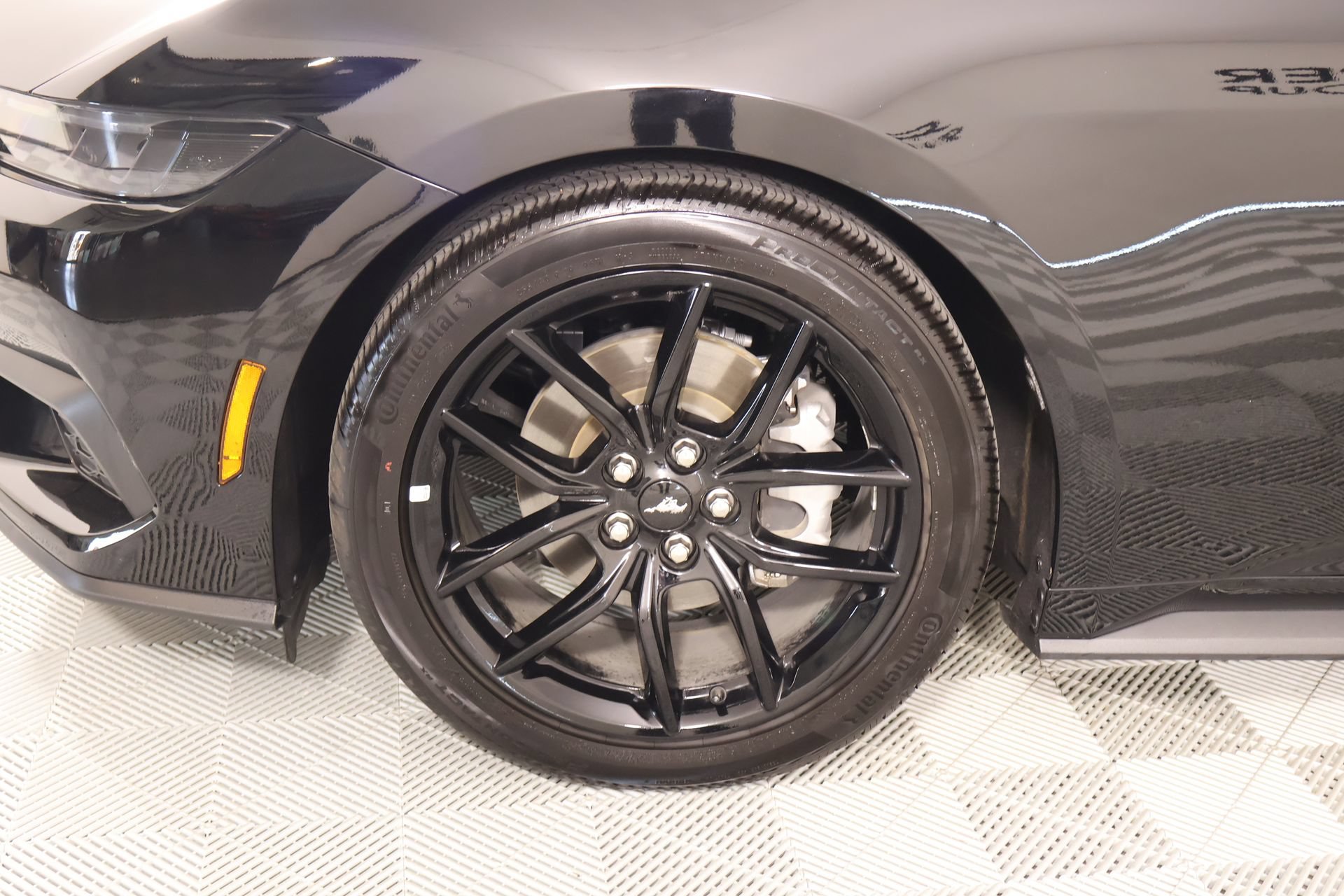 Used 2025 Ford Mustang Coupe RWD image 16