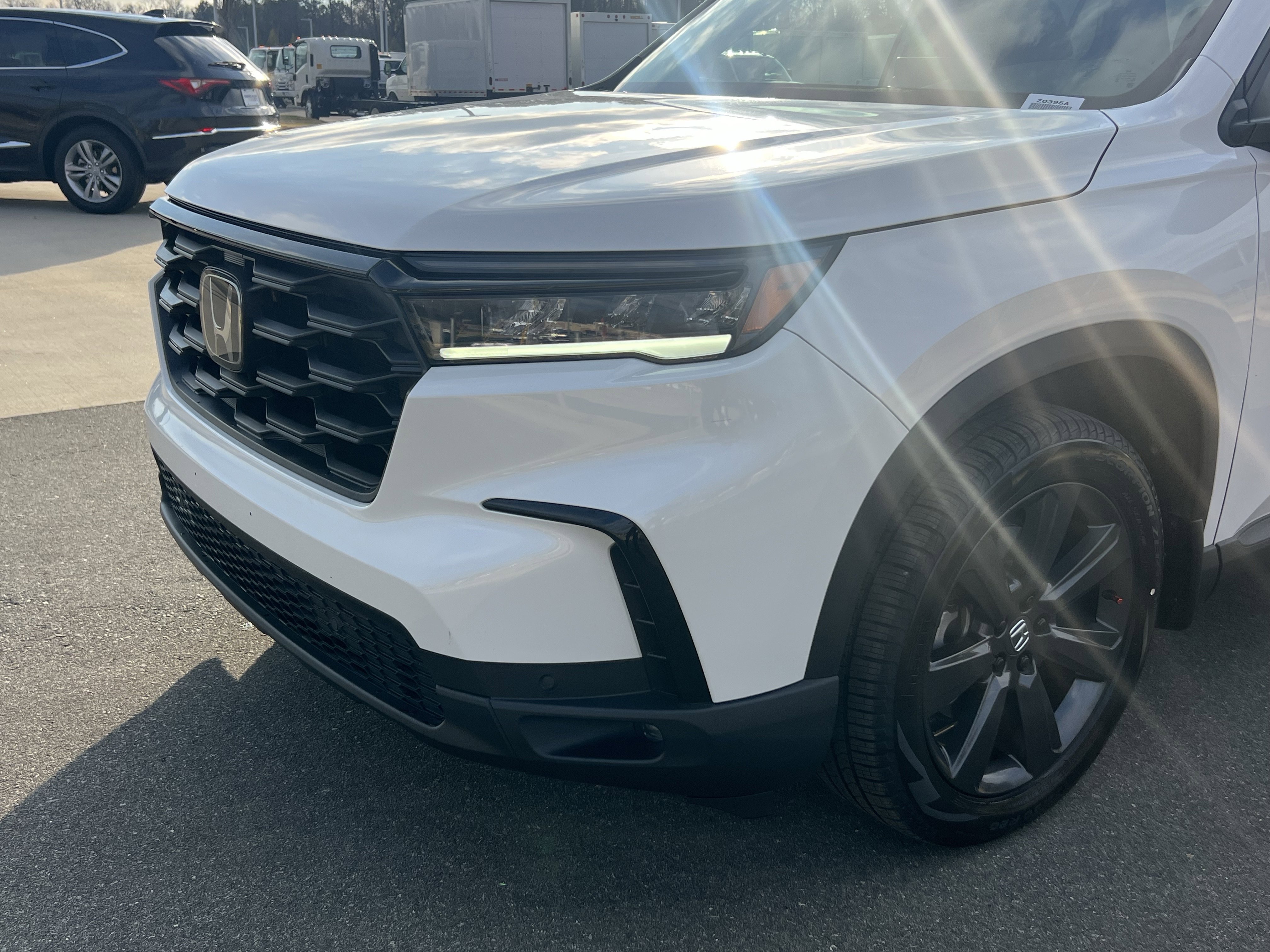 Used 2025 Honda Pilot Sport image 10