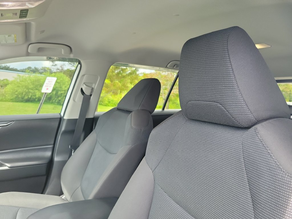 Certified 2024 Toyota RAV4 LE AWD/4WD image 21