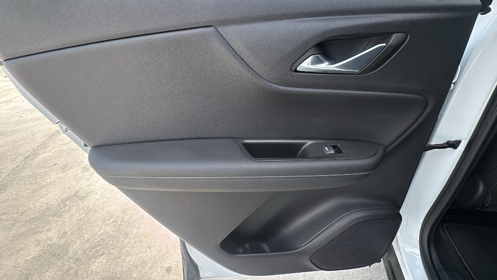 Used 2023 Chevrolet Blazer LT w/ Driver Confidence Package image 15