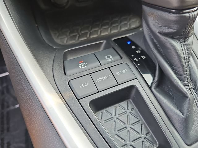 Certified 2022 Toyota RAV4 XLE Premium FWD image 23
