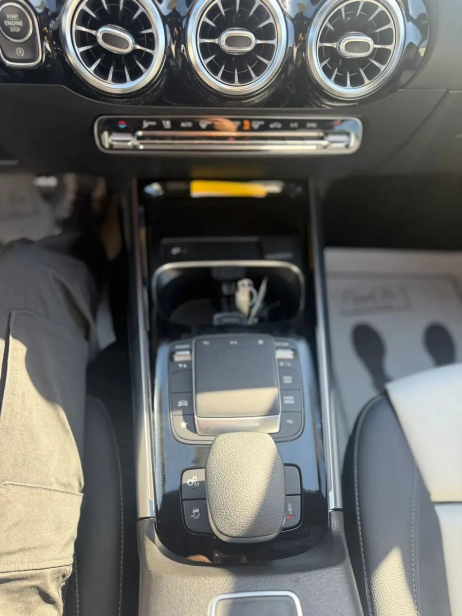 Used 2021 Mercedes-Benz GLA 35 AMG 4MATIC image 16