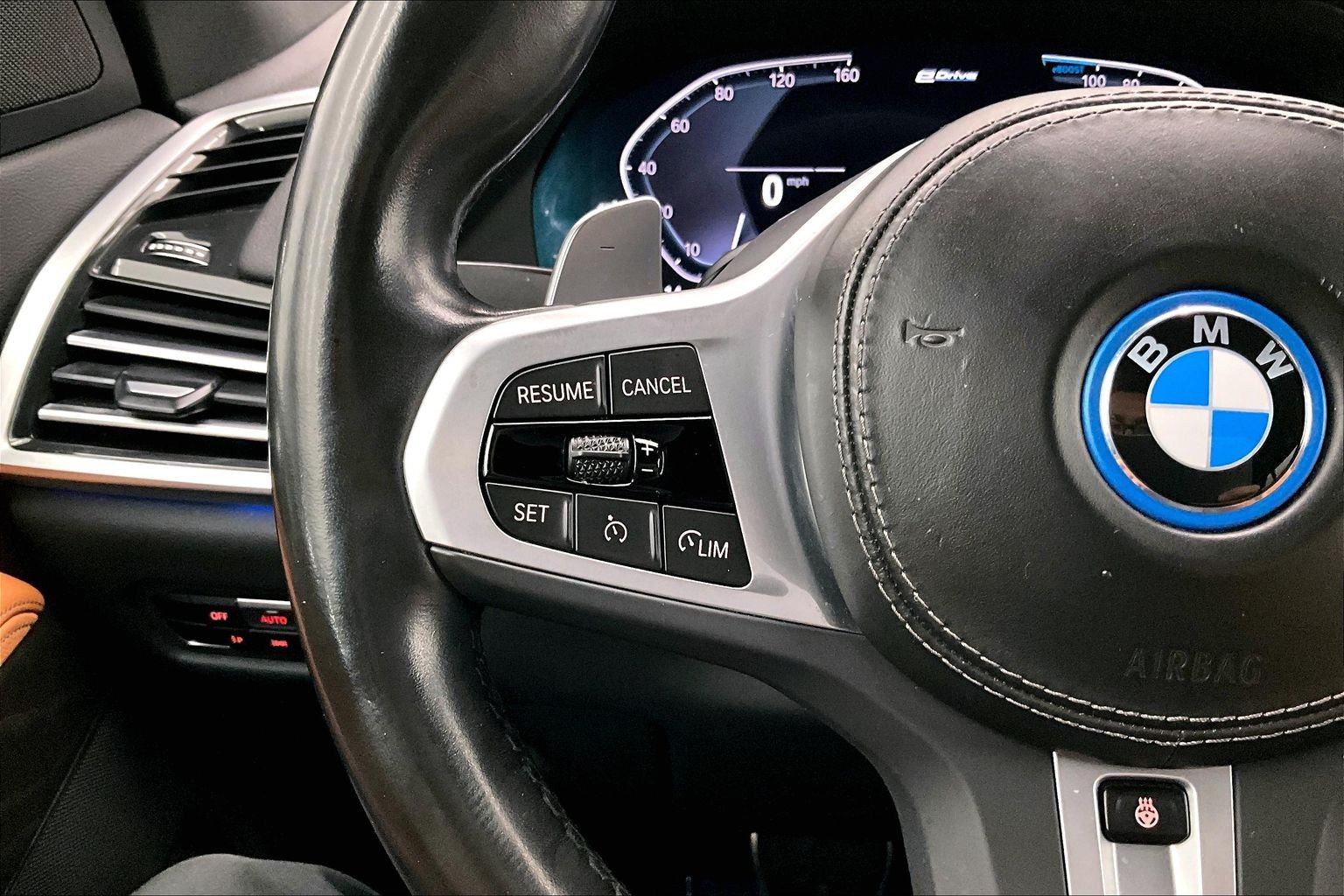 Used 2022 BMW X5 xDrive45e w/ M Sport Package AWD/4WD image 21