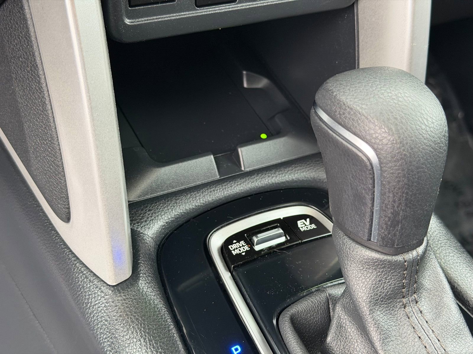 Used 2024 Toyota Corolla Cross SE image 22