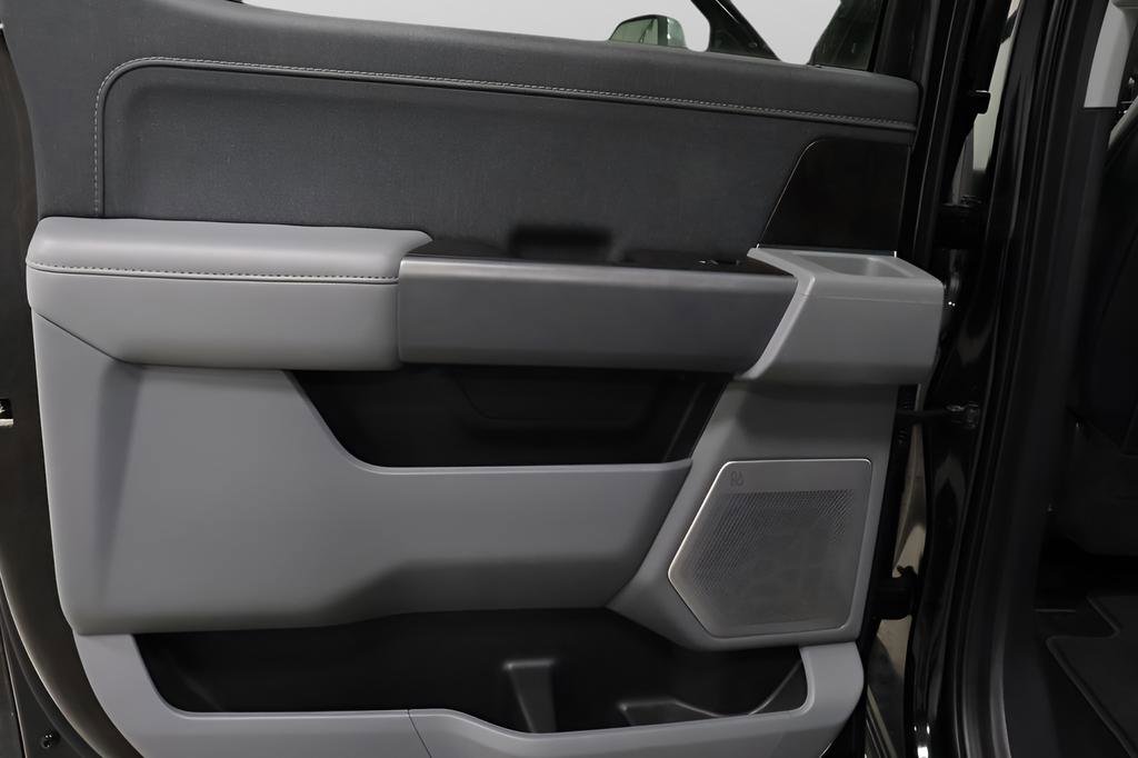 Used 2021 Ford F150 Lariat w/ Equipment Group 502A High image 28