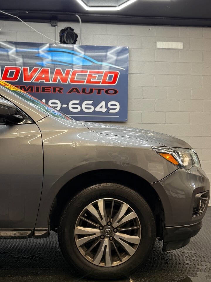 Used 2019 Nissan Pathfinder SV image 9