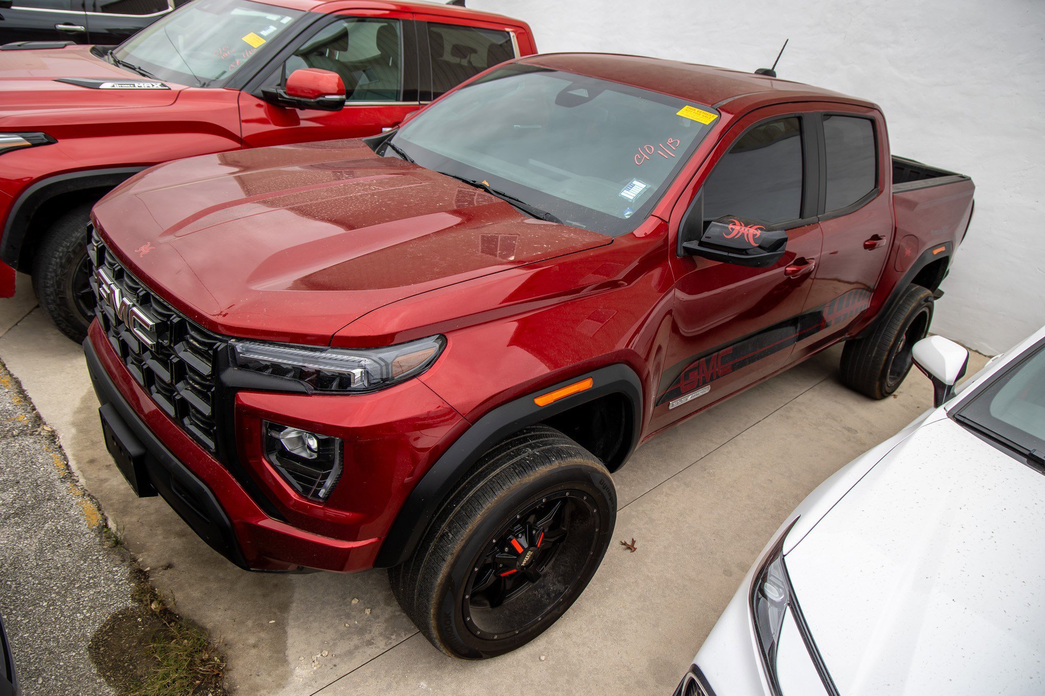 Used 2024 GMC Canyon Elevation w/ Trailering Package image 3