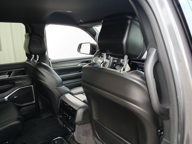 Used 2024 Jeep Wagoneer Series III image 23