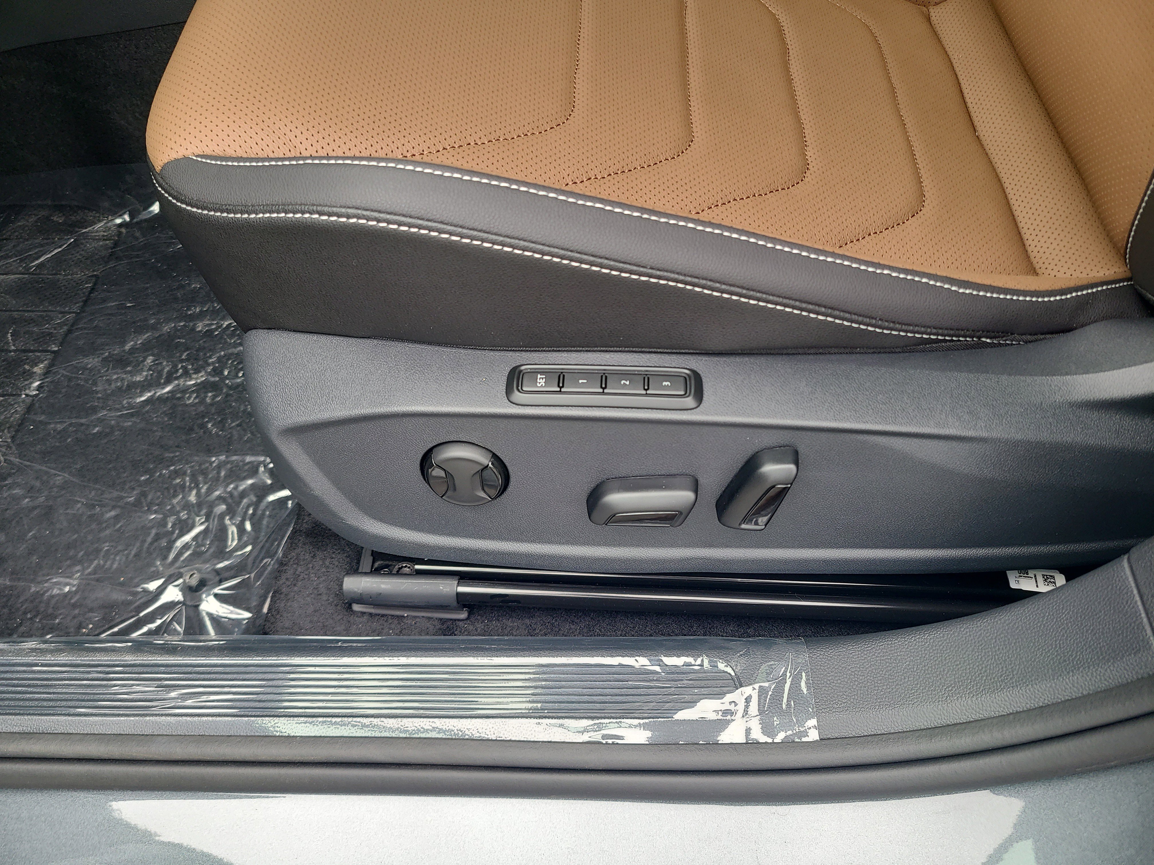 New 2025 Volkswagen Jetta SEL image 18