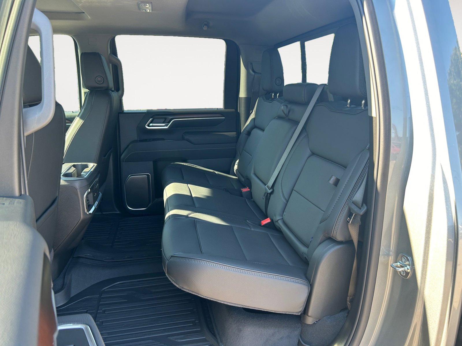 New 2026 GMC Sierra 2500 Denali w/ Denali Reserve Package image 24