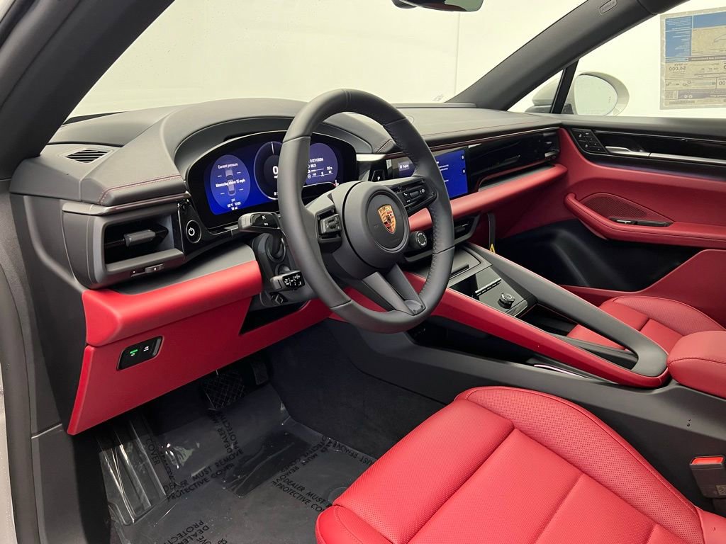 New 2026 Porsche Macan 4 Electric image 4