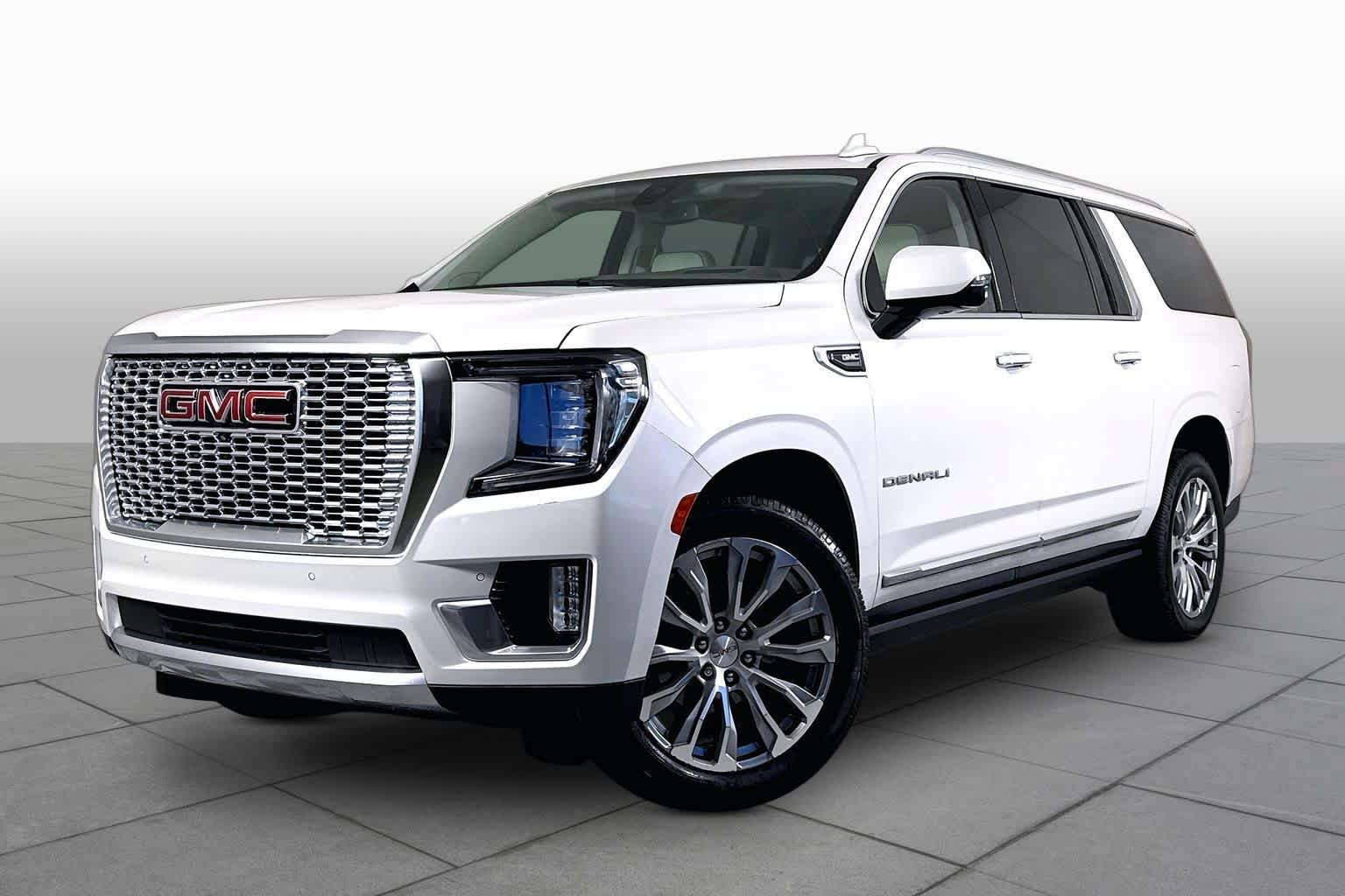 Used 2021 GMC Yukon XL Denali RWD image 1