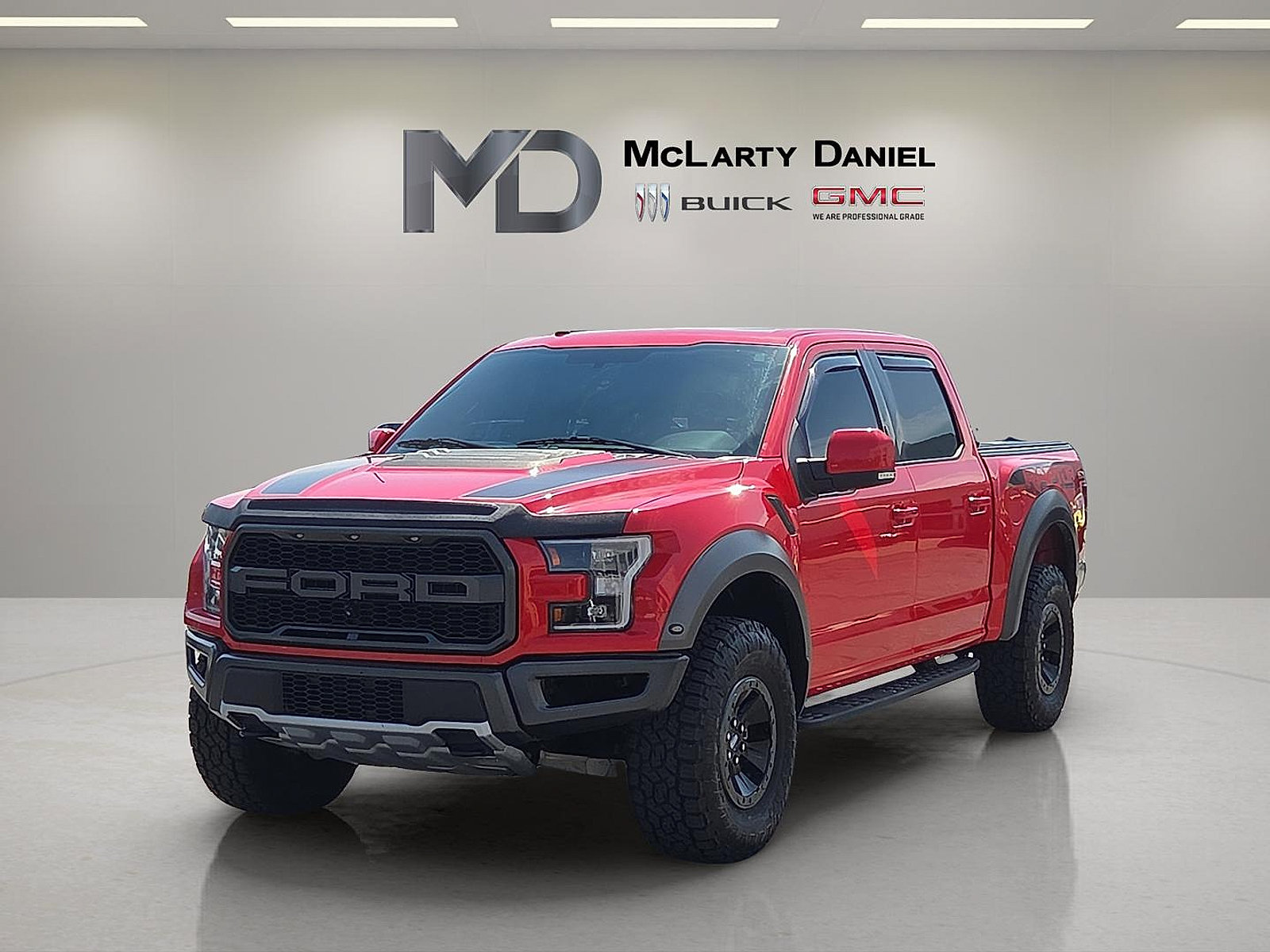 Used 2018 Ford F150 Raptor w/ Equipment Group 802A Luxury AWD/4WD image 3