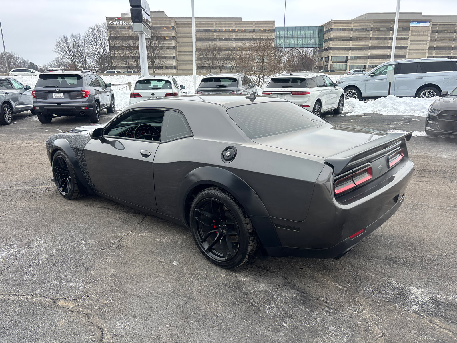 Used 2019 Dodge Challenger SRT Hellcat Redeye image 5