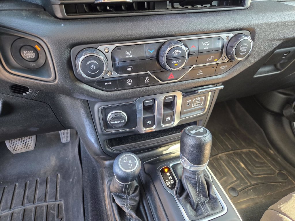 Used 2024 Jeep Wrangler Sport AWD/4WD image 22