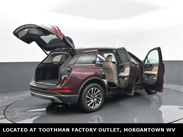 Used 2021 Lincoln Corsair AWD w/ Equipment Group 101A image 35