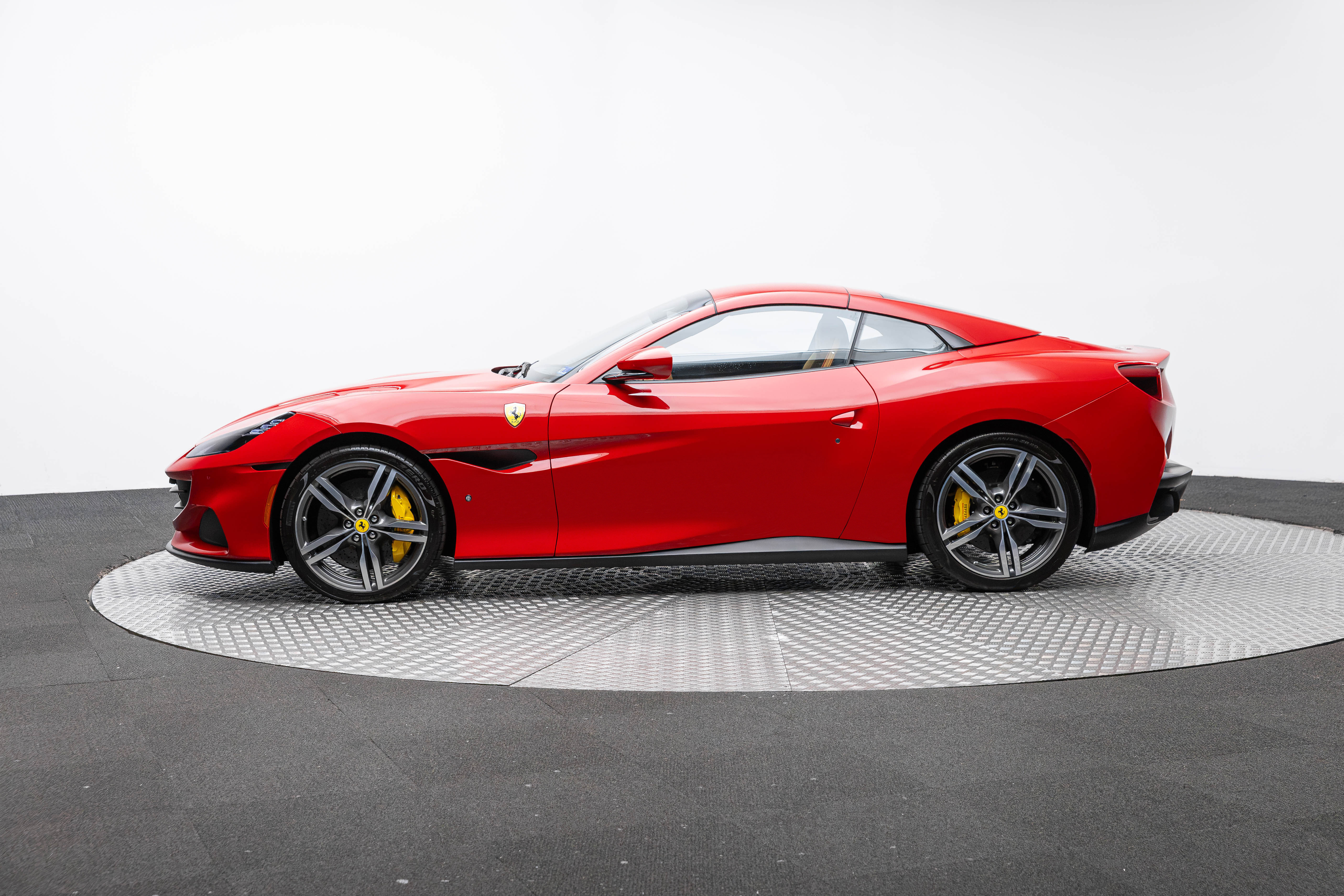 Used 2022 Ferrari Portofino M RWD image 66