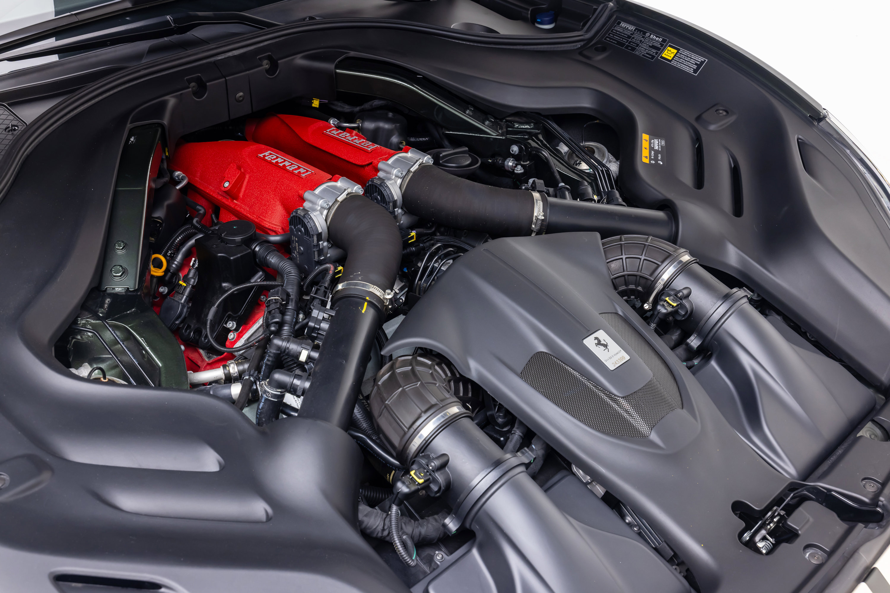 Certified 2019 Ferrari Portofino RWD image 47