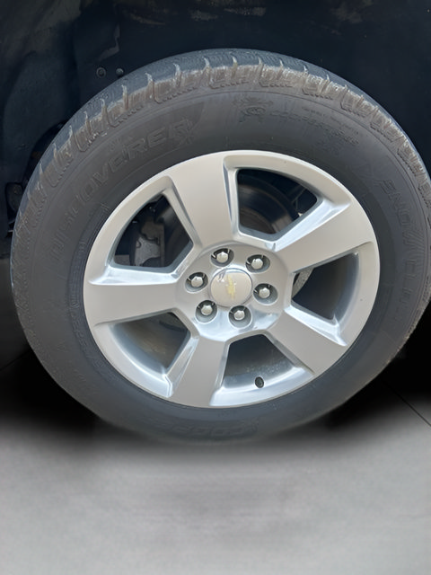 Used 2018 Chevrolet Suburban LT AWD/4WD image 10