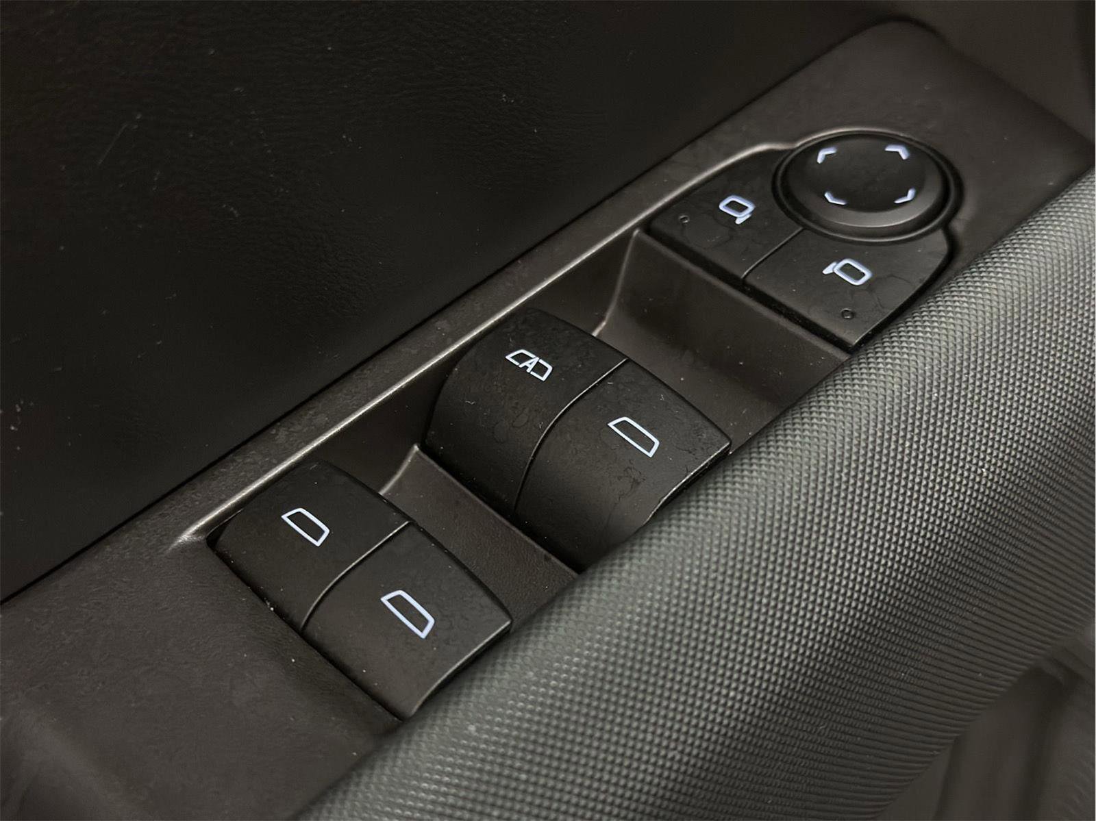 Certified 2023 Chevrolet Colorado Z71 w/ Advanced Trailering Package image 33