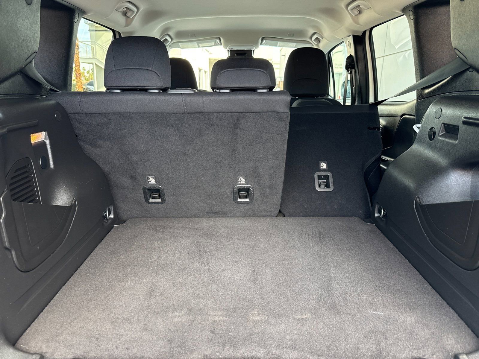 Used 2022 Jeep Renegade Latitude image 14