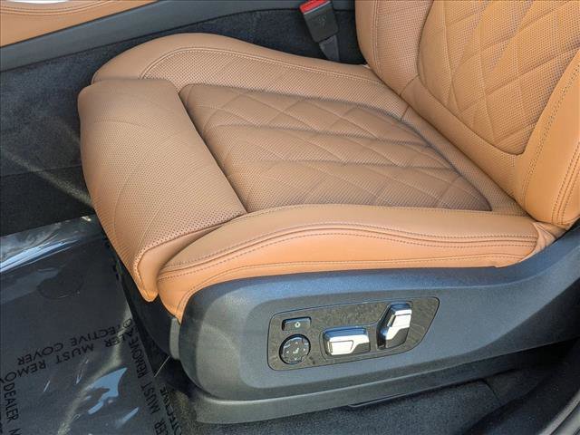 New 2026 BMW X5 xDrive50e w/ Climate Comfort Package image 4