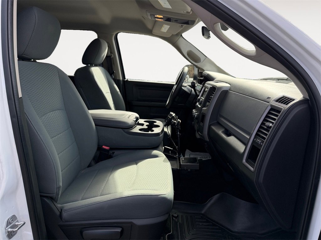 Used 2017 RAM 3500 Tradesman w/ Chrome Appearance Group image 13