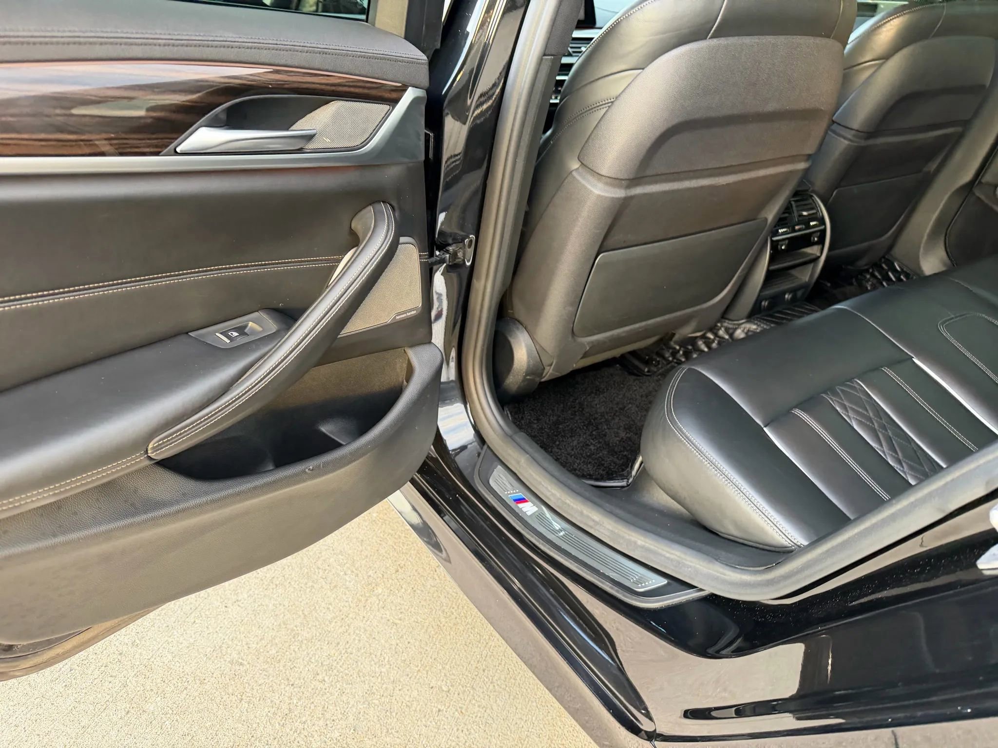 Used 2018 BMW M550i xDrive M550i xDrive Sedan 4D w/ Driving Assistance Package image 49