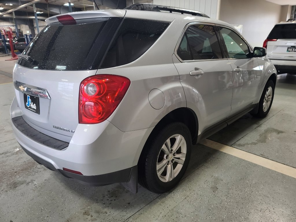 Used 2013 Chevrolet Equinox LT w/ Driver Convenience Package AWD/4WD image 4