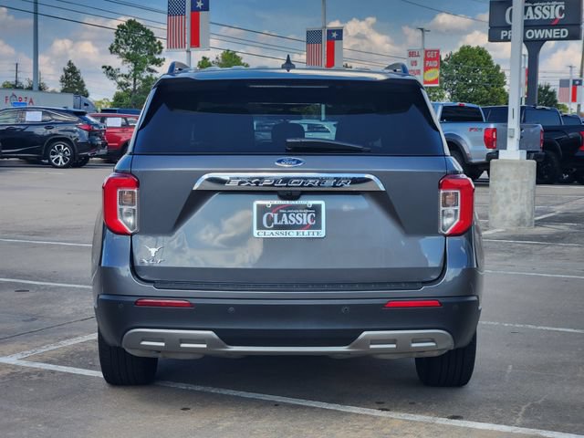 Used 2022 Ford Explorer XLT w/ Equipment Group 202A RWD image 6