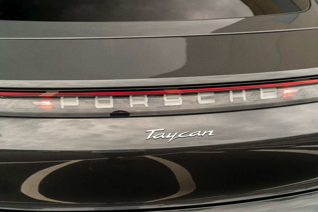Used 2023 Porsche Taycan w/ Premium Package RWD image 17