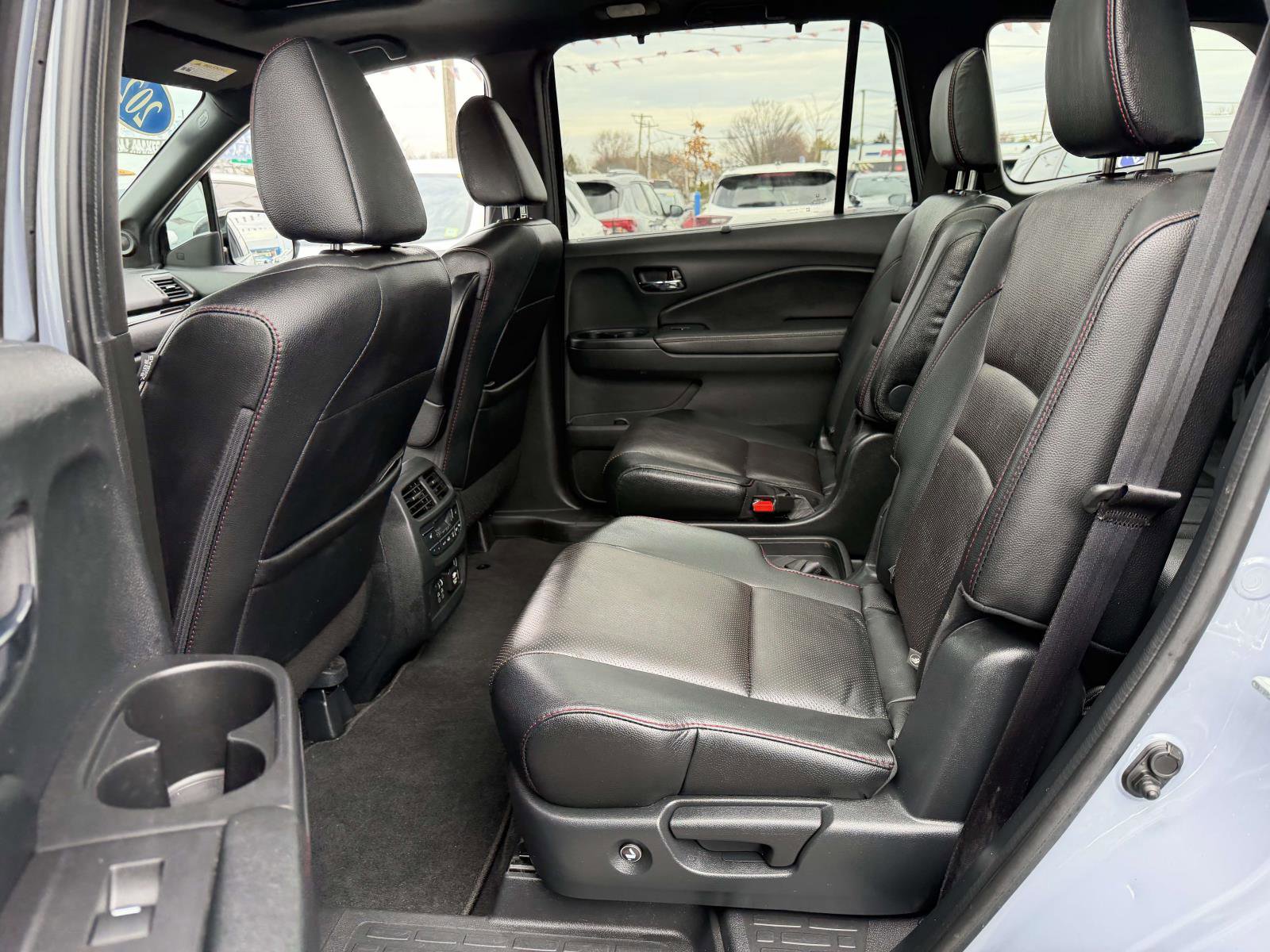 Used 2022 Honda Pilot Black Edition image 15