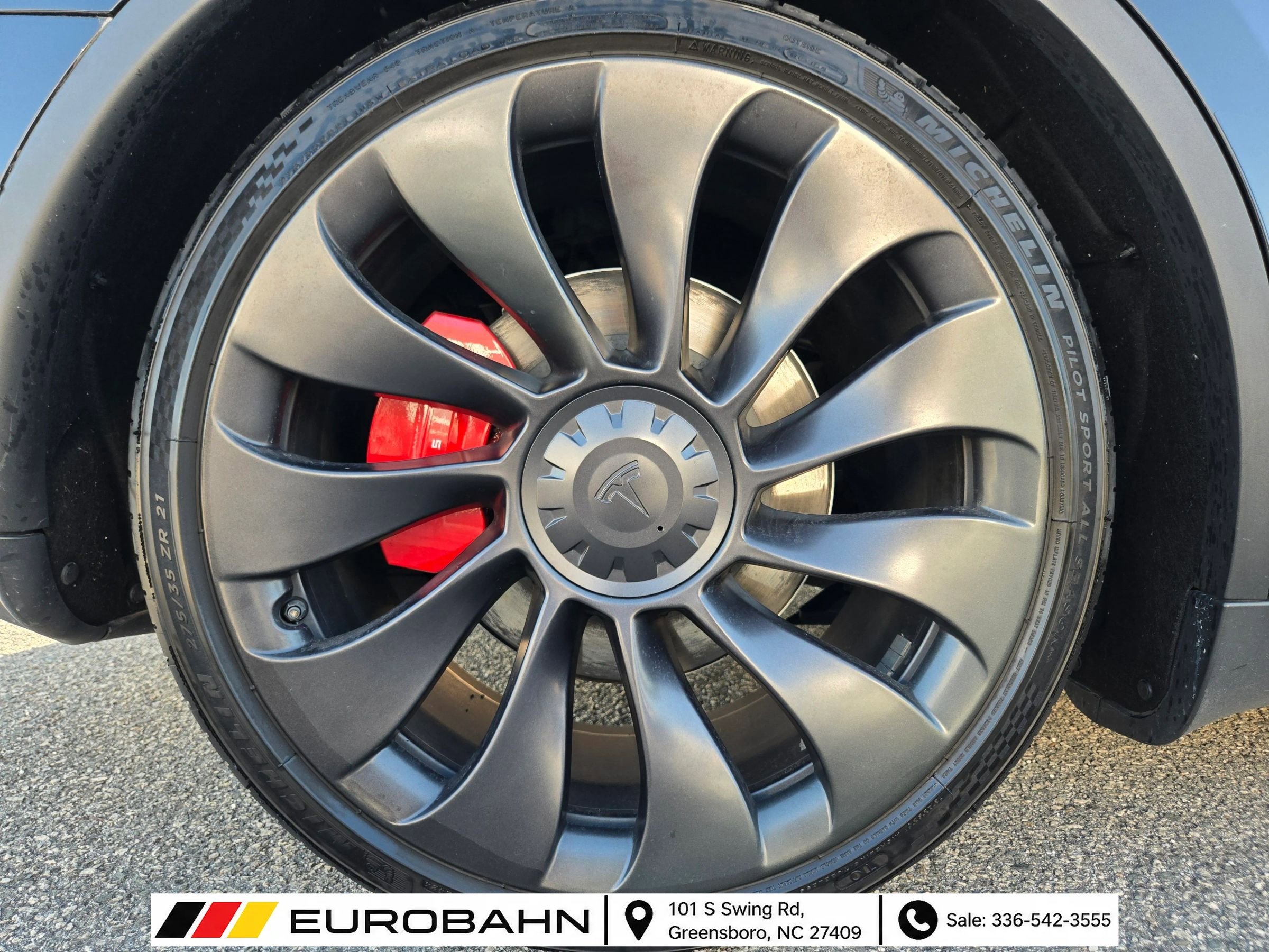 Used 2023 Tesla Model Y Performance AWD/4WD image 30