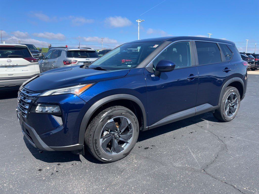 Used 2024 Nissan Rogue SV FWD image 5
