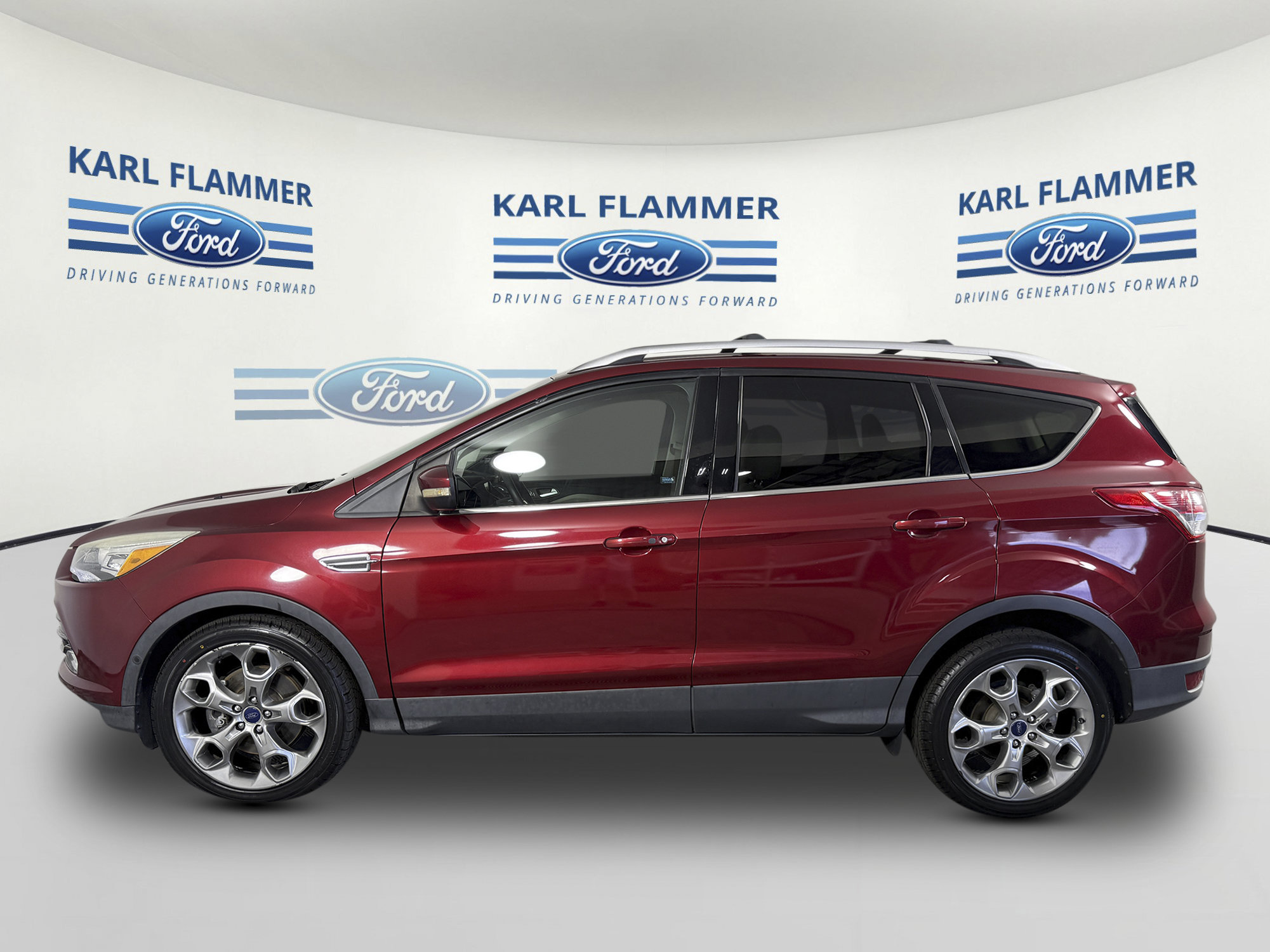 Used 2014 Ford Escape Titanium w/ Equipment Group 401A FWD image 5