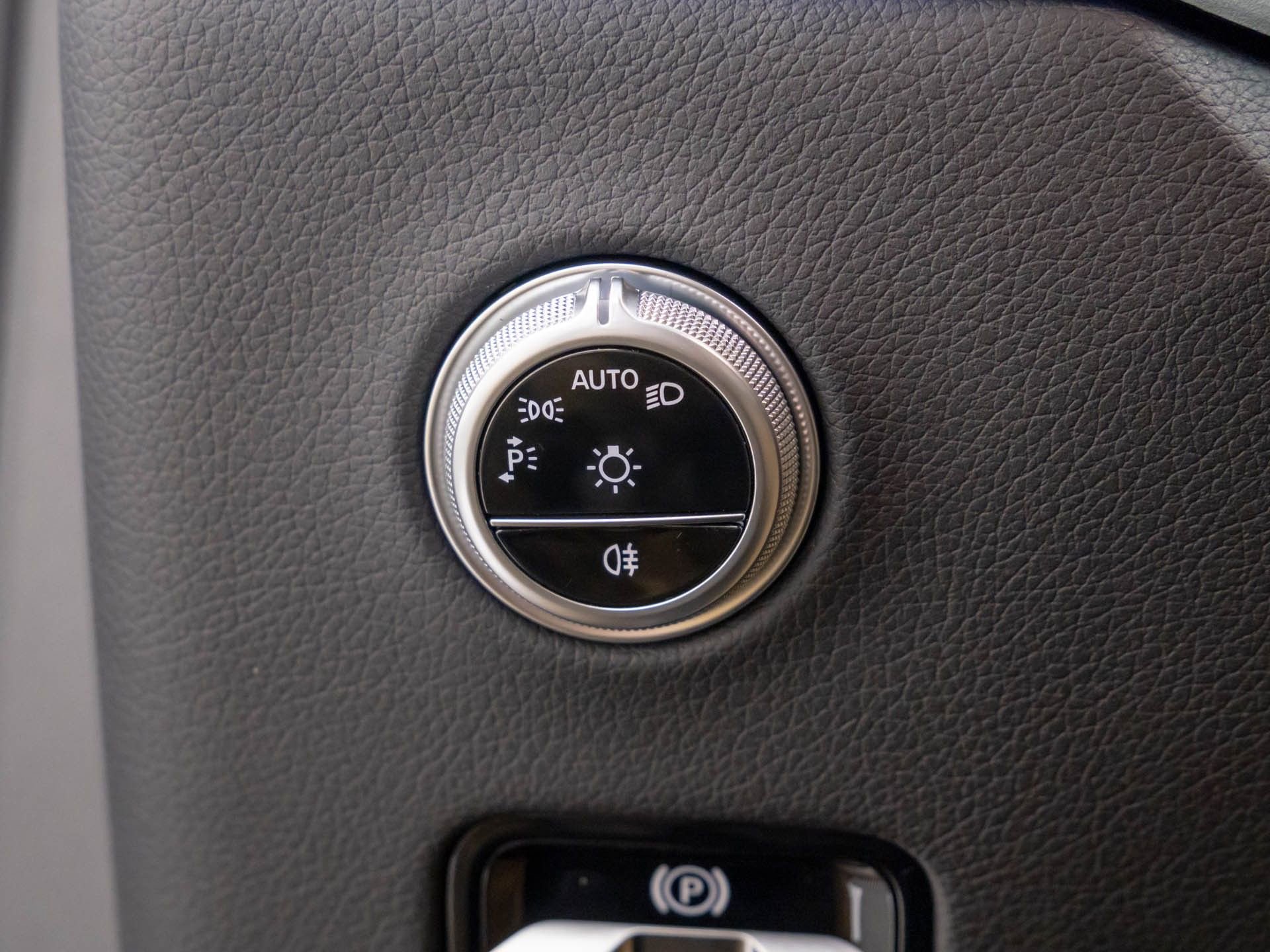 New 2025 Mercedes-Benz GLC 300 4MATIC image 29