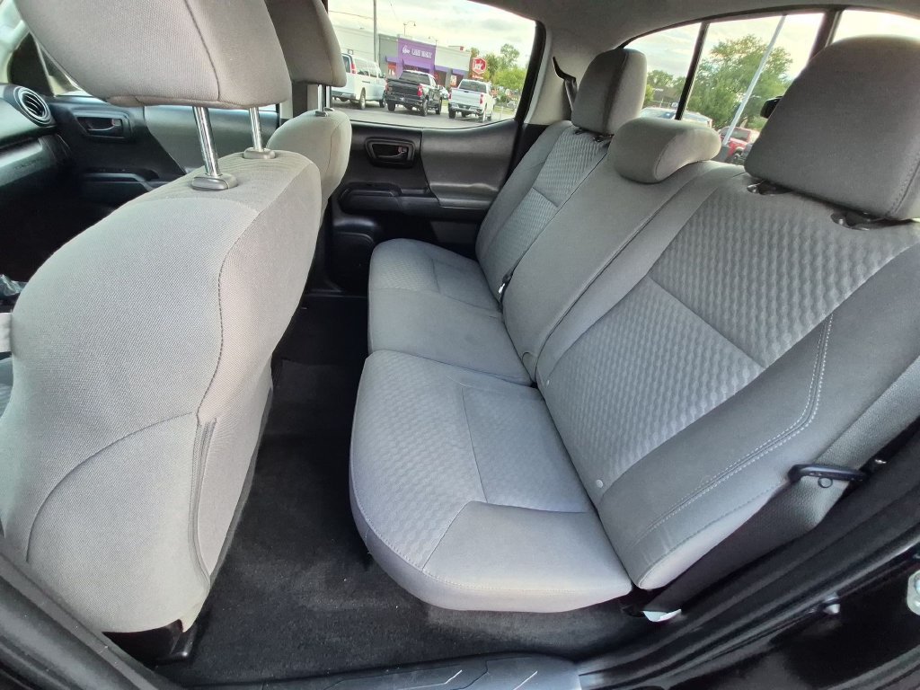 Used 2022 Toyota Tacoma SR AWD/4WD image 21