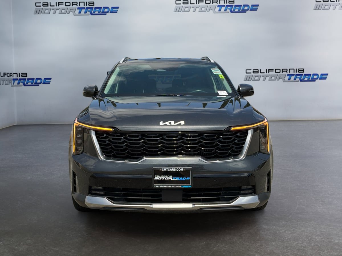 Used 2025 Kia Sorento EX w/ EX Panoramic Sunroof Package AWD/4WD image 2