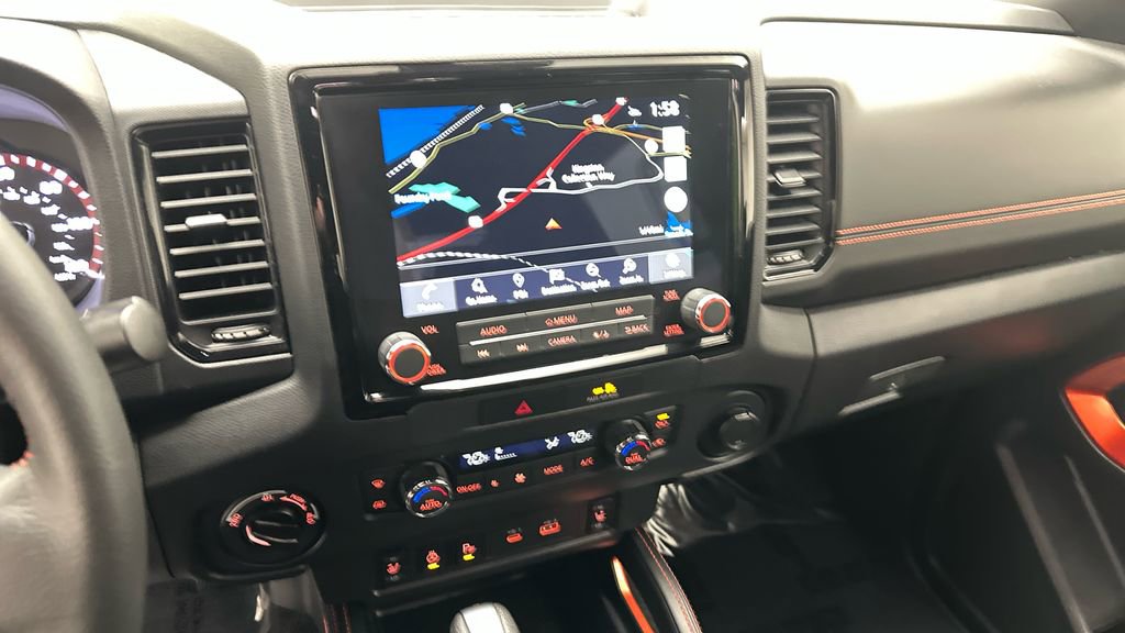 Used 2022 Nissan Frontier PRO-4X image 12