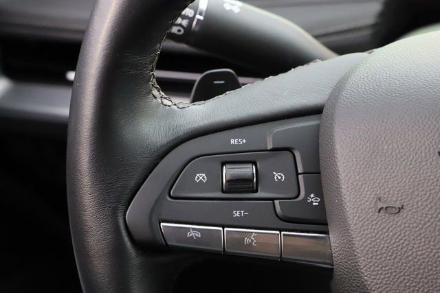 Used 2025 Cadillac XT4 Premium Luxury image 24