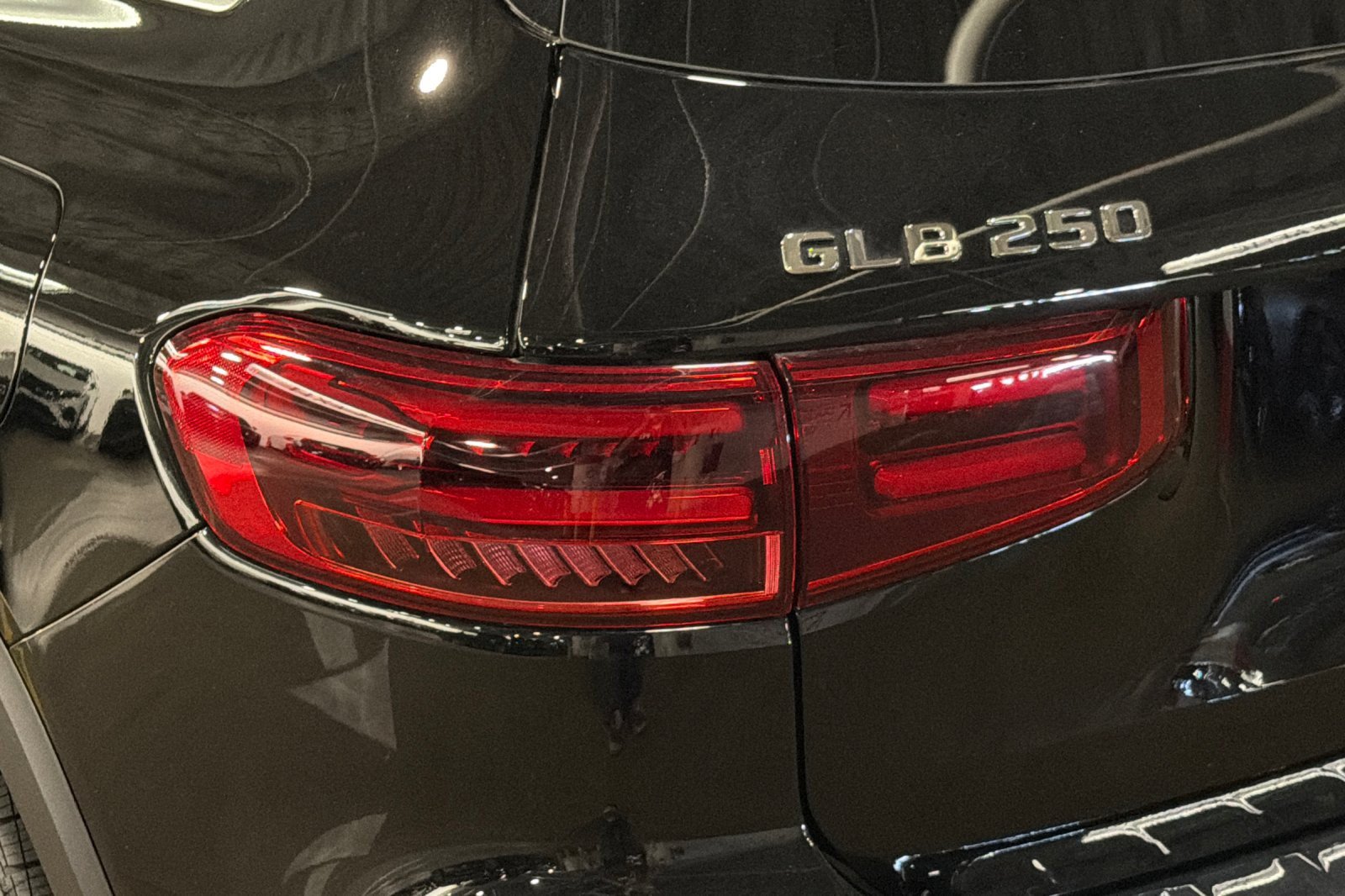 New 2026 Mercedes-Benz GLB 250 image 25